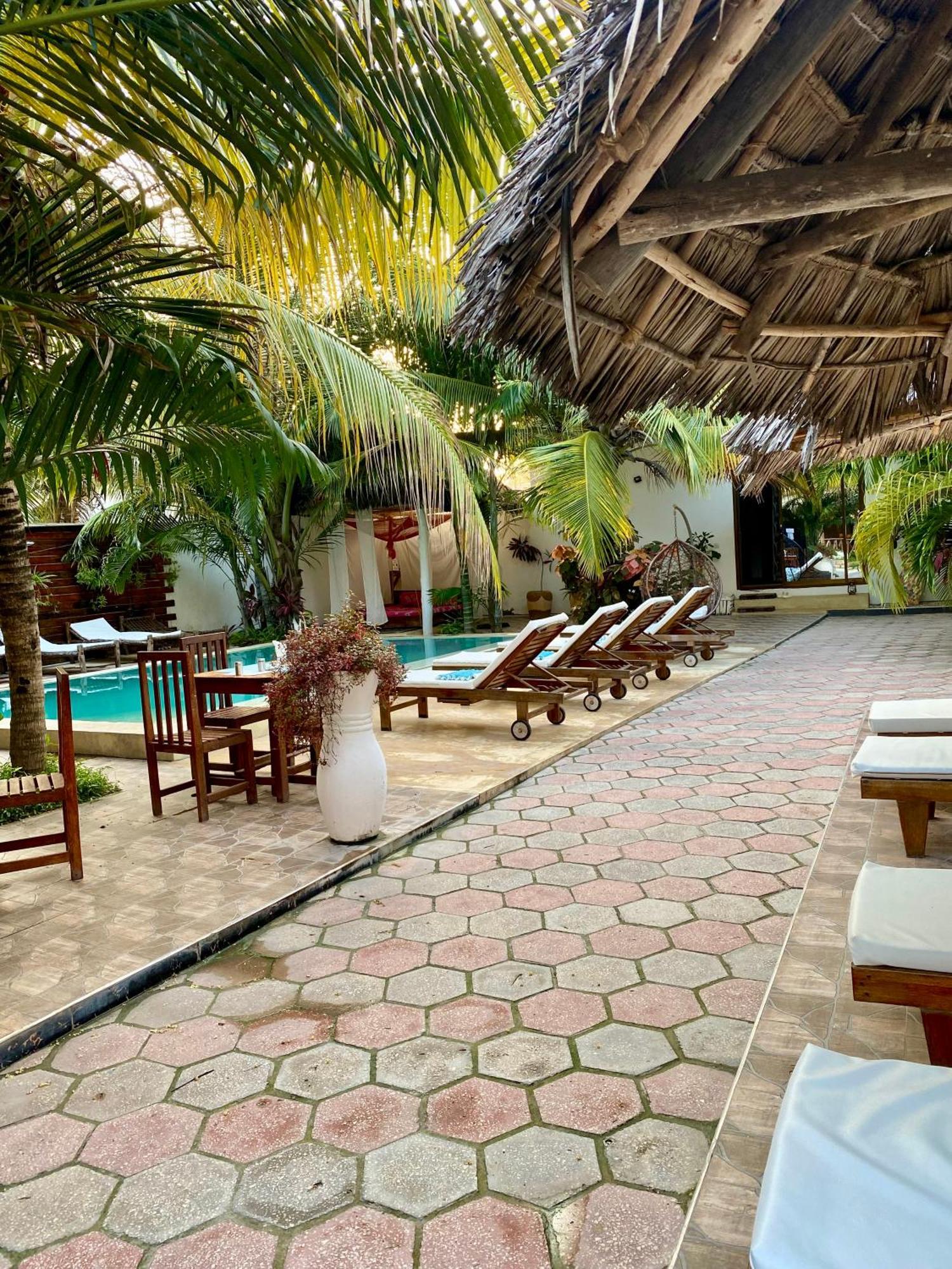 Cezere The Palm Hotel Paje Luaran gambar