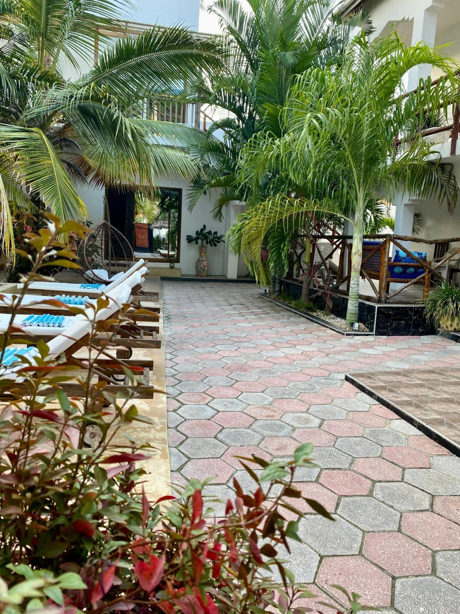 Cezere The Palm Hotel Paje Luaran gambar