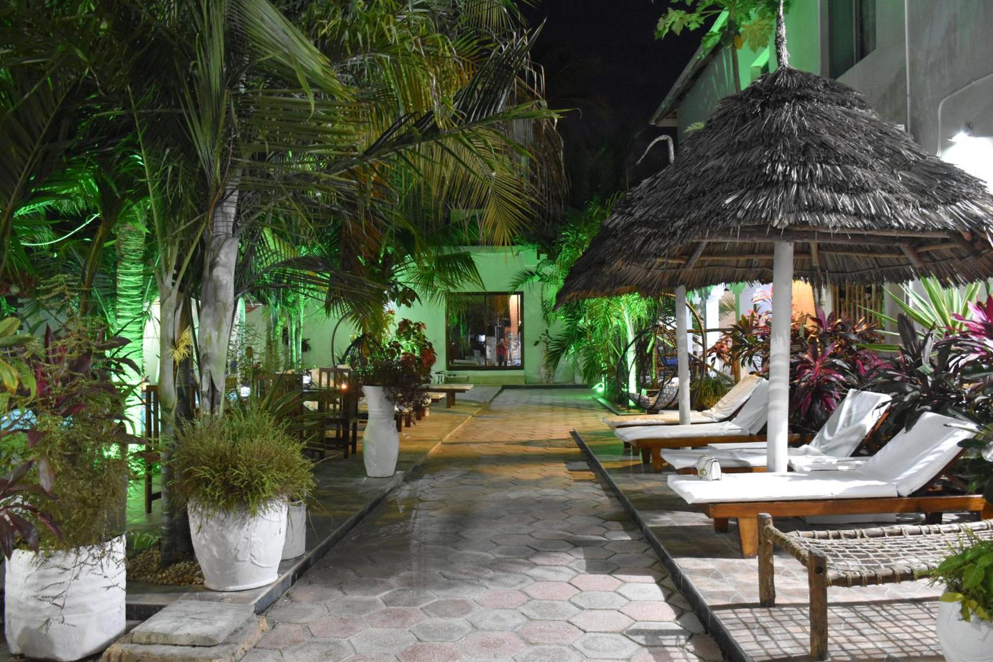 Cezere The Palm Hotel Paje Luaran gambar
